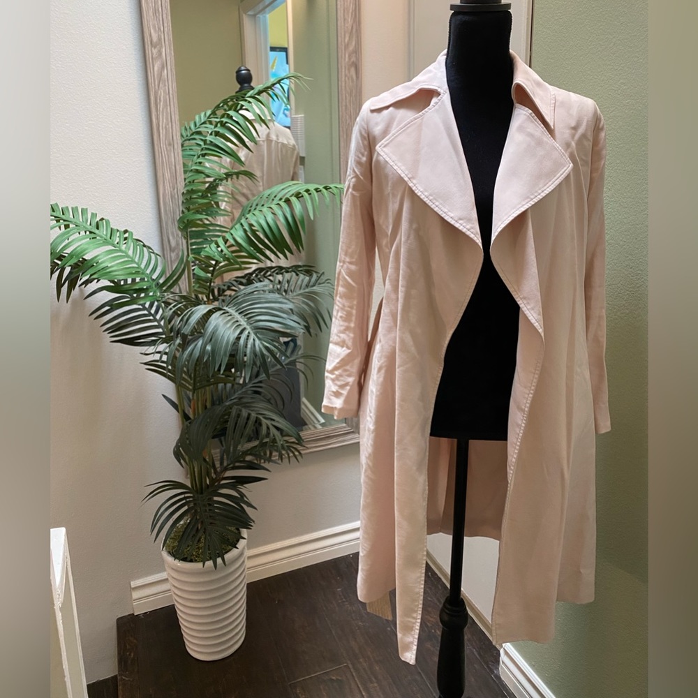 Gently worn Club Monaco light pink "trench". Size XS